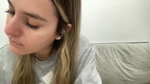 Aile online show from 01-26-25, 11:06