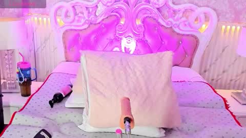   online show from 11-22-25, 10:53