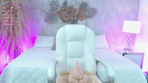 Snapshot of ailee_pons chatting on 04-01-26, 01:52 ailee_pons online show from 04-01-26, 01:52