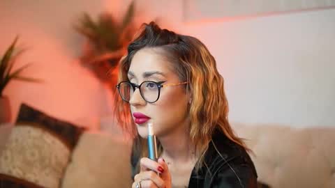  Aileen  online show from 12-18-25, 08:26