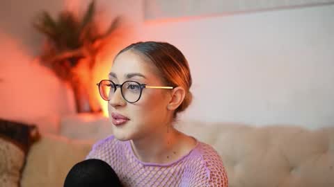  Aileen  online show from 12-20-25, 09:22