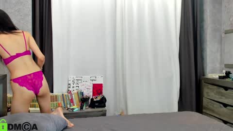 Ailey online show from 12-05-24, 01:17