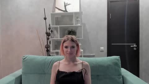 Snapshot of aina_faina chatting on 12-30-24, 09:05 Aina online show from 12-30-24, 09:05