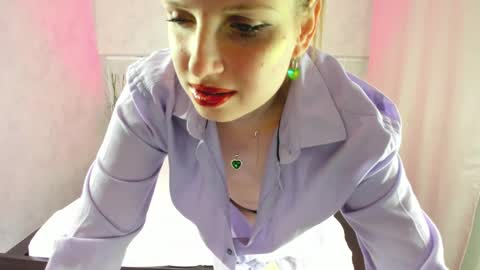 Snapshot of aina_faina chatting on 02-01-25, 09:21 Aina online show from 02-01-25, 09:21