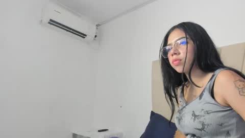 Ainoa  online show from 10-10-25, 07:46