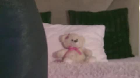 Snapshot of aisha_hummer chatting on 11-11-25, 08:42 AishaHummer online show from 11-11-25, 08:42