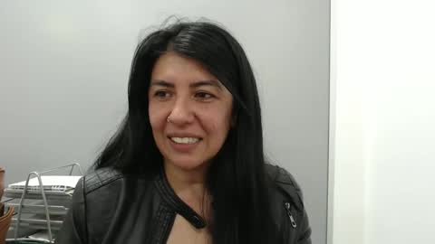 Katie   online show from 03-04-25, 05:24