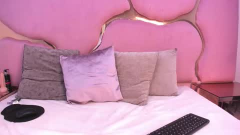 Aisha online show from 02-05-26, 02:11