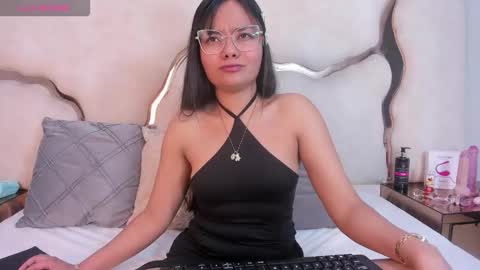 Aisha online show from 02-24-26, 02:59