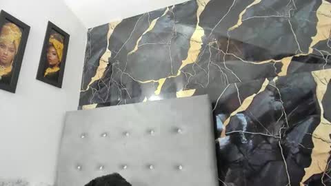 Snapshot of aisha_saleh chatting on 11-29-25, 07:17 Aisha online show from 11-29-25, 07:17