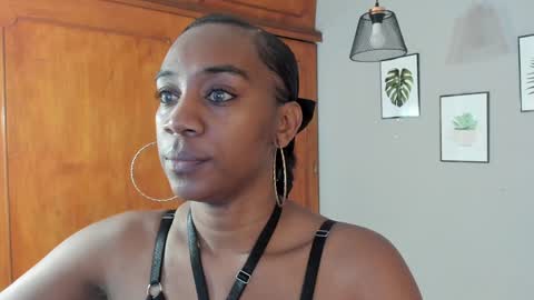 Aisha online show from 01-12-25, 03:14