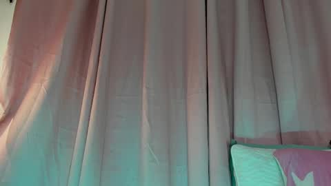 Aisha online show from 03-11-25, 03:45