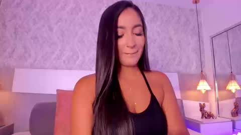 Aisha online show from 09-19-25, 04:07