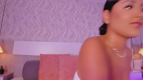 Aisha online show from 11-12-25, 05:57