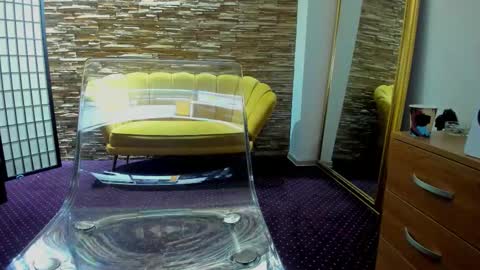 Snapshot of aisharouhi chatting on 11-19-25, 05:18 Aisha online show from 11-19-25, 05:18