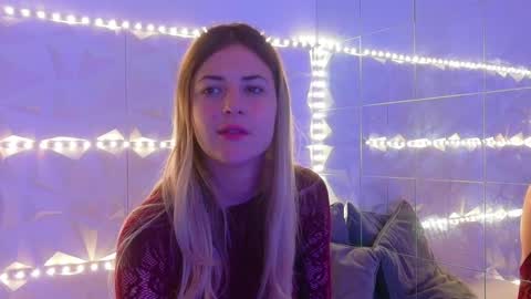 Aisha online show from 11-04-25, 06:01