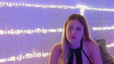 Aisha online show from 11-11-25, 06:13