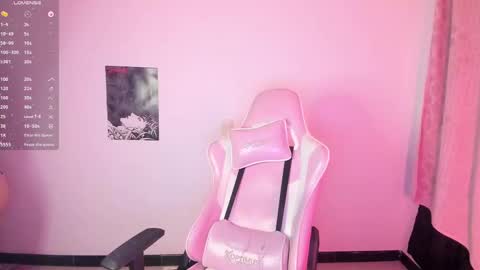 Snapshot of aissen__star chatting on 03-11-25, 10:53  Mar  online show from 03-11-25, 10:53