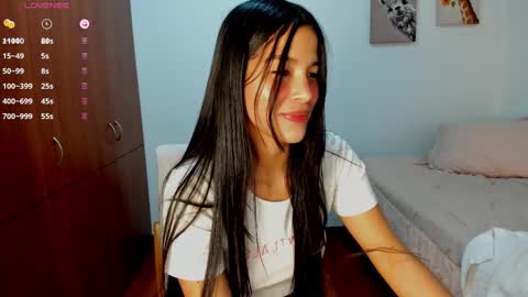 Snapshot of aitanaa1_ chatting on 02-18-25, 09:32 Aitana online show from 02-18-25, 09:32