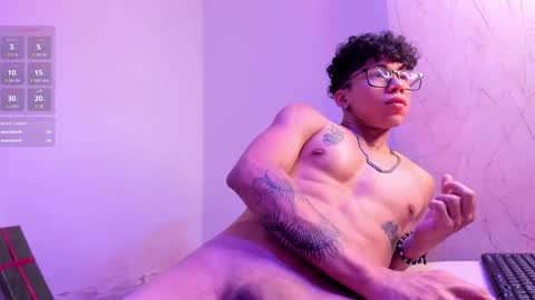 akazaboy online show from 12-15-24, 10:39