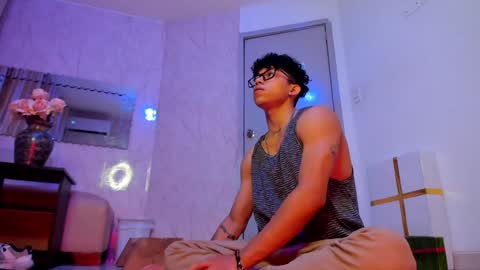akazaboy online show from 12-19-24, 04:34