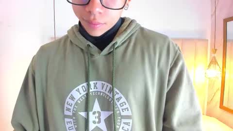 akazaboy online show from 11-28-25, 04:26