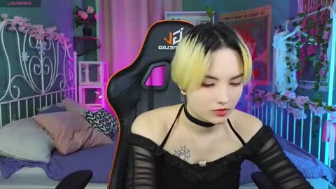 Akemi online show from 03-01-25, 12:34