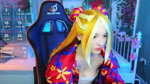 Akemi online show from 03-08-25, 01:14