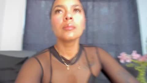 Snapshot of akendacurls2 chatting on 02-21-25, 12:28 Akenda online show from 02-21-25, 12:28