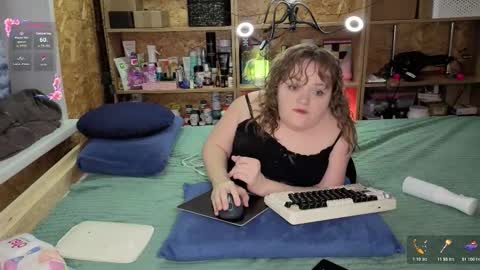 Natalie online show from 12-20-25, 02:24