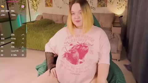 Aki online show from 10-22-25, 01:44