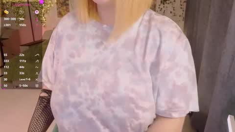 Aki online show from 10-26-25, 12:11