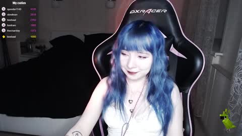 akirahartyx online show from 12-01-24, 04:29