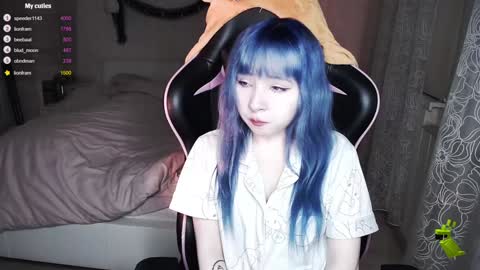 akirahartyx online show from 12-25-24, 03:28