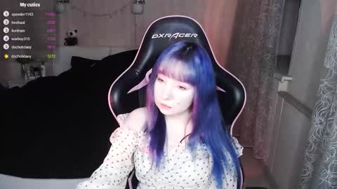 akirahartyx online show from 01-14-26, 03:28