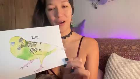 Akira Skye online show from 11-19-25, 11:32