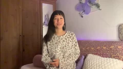 Akira Skye online show from 11-20-25, 06:46