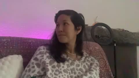 Akira Skye online show from 11-24-25, 04:07