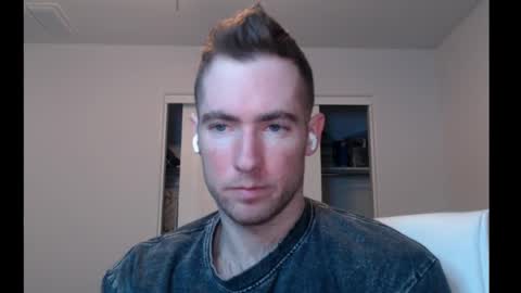 Alex online show from 11-27-25, 01:18