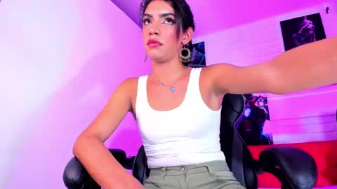Alahia Rodriguez online show from 12-20-24, 12:08