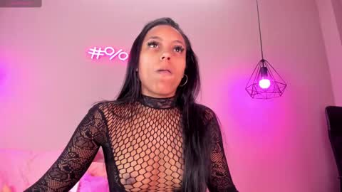 Alahia  online show from 02-11-25, 01:41
