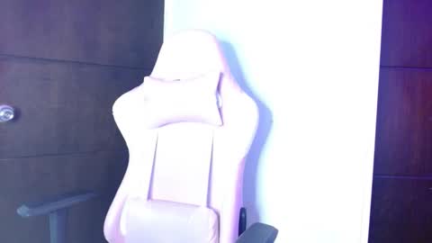 Alahia sweet official online show from 10-20-25, 07:58