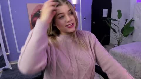 Alaia online show from 11-08-25, 01:55