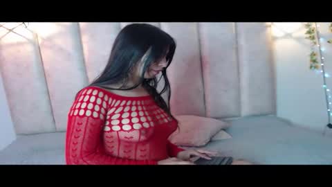 alaia online show from 11-27-25, 03:03