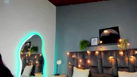  Alaia  online show from 12-19-25, 11:39