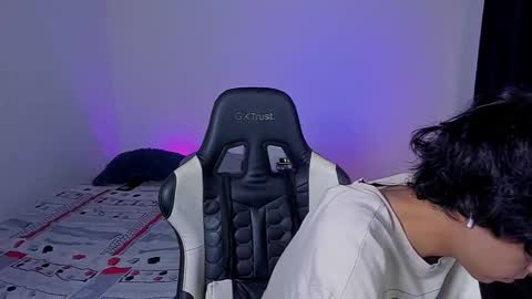 alan18n online show from 11-25-25, 04:45