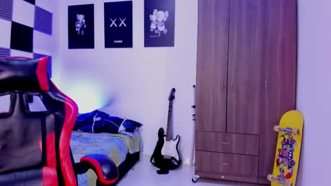 Alan Boy online show from 10-11-25, 01:05