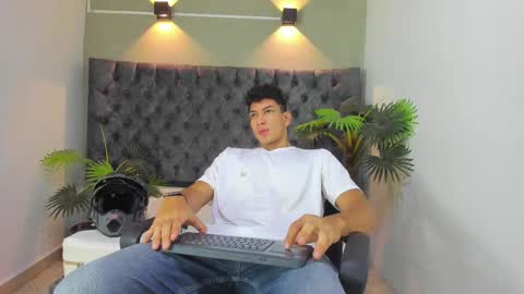 Alan online show from 09-18-25, 01:02