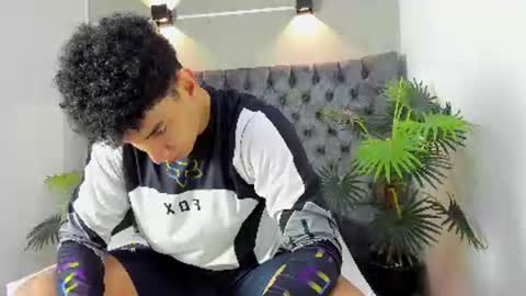 Alan online show from 10-25-25, 01:40