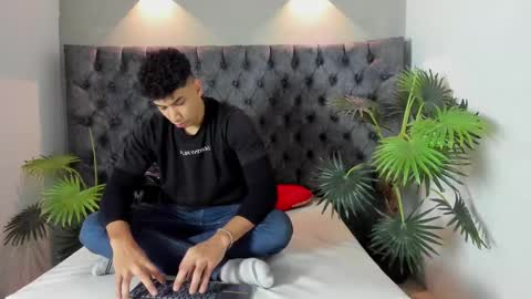 Alan online show from 10-31-25, 12:28